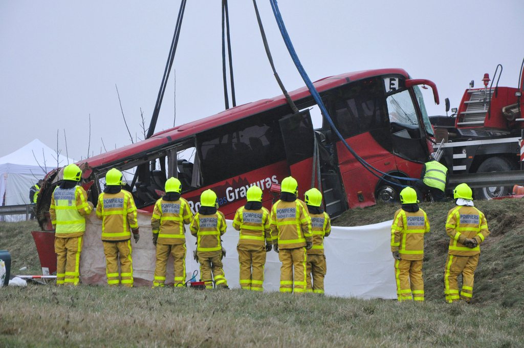 Plus d'une vingtaine de personnes se trouvaient dans le car accidenté.