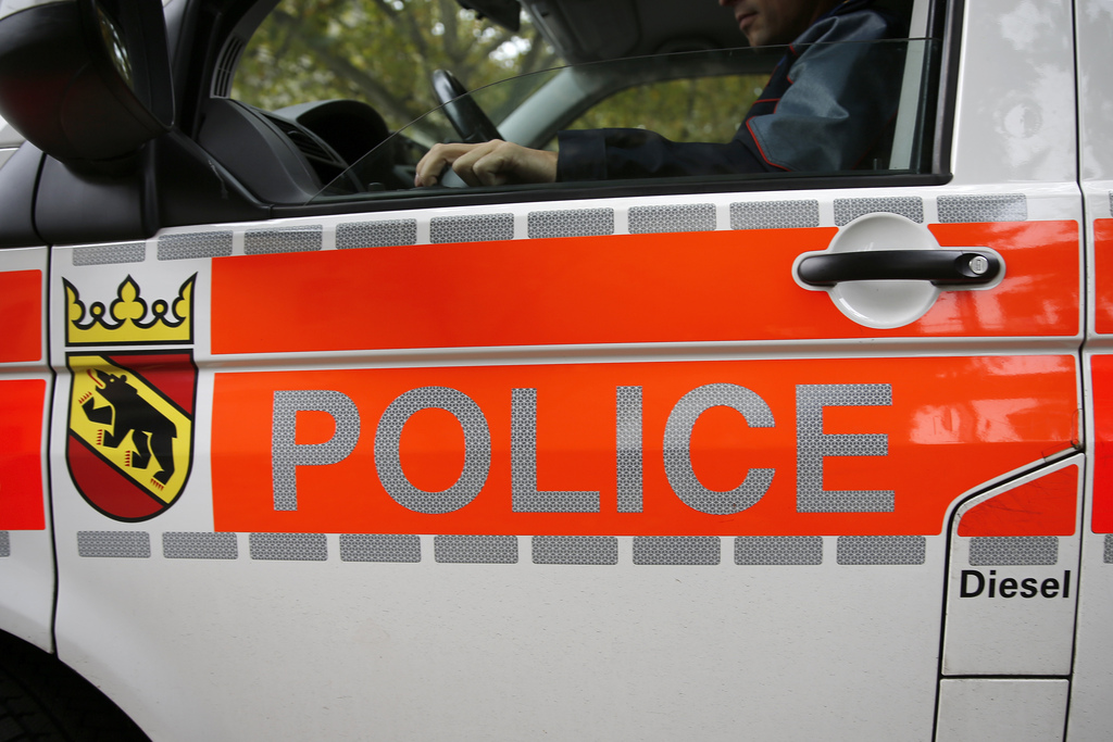 Des individus à bord d'une voiture volée se sont livrés à une course-poursuite avec la police mercredi après minuit dans les rues de Bienne.