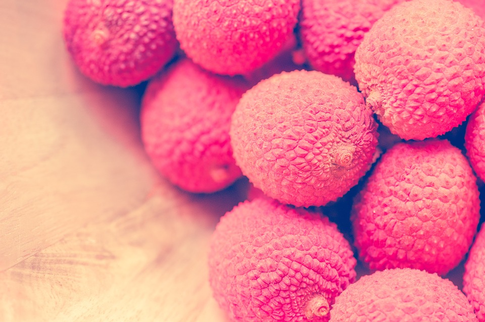 Associé à l'absence de repas complets ou à un mauvais état nutritionnel, le litchi peut s'avérer très dangereux pour la santé.