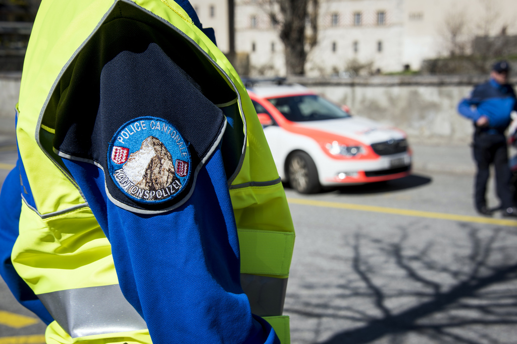 Les mesures de prévention de la police cantonale, mais aussi l'amélioration des véhicules et des infrastructures routières sont mises en avant pour expliquer ce résultat encourageant.