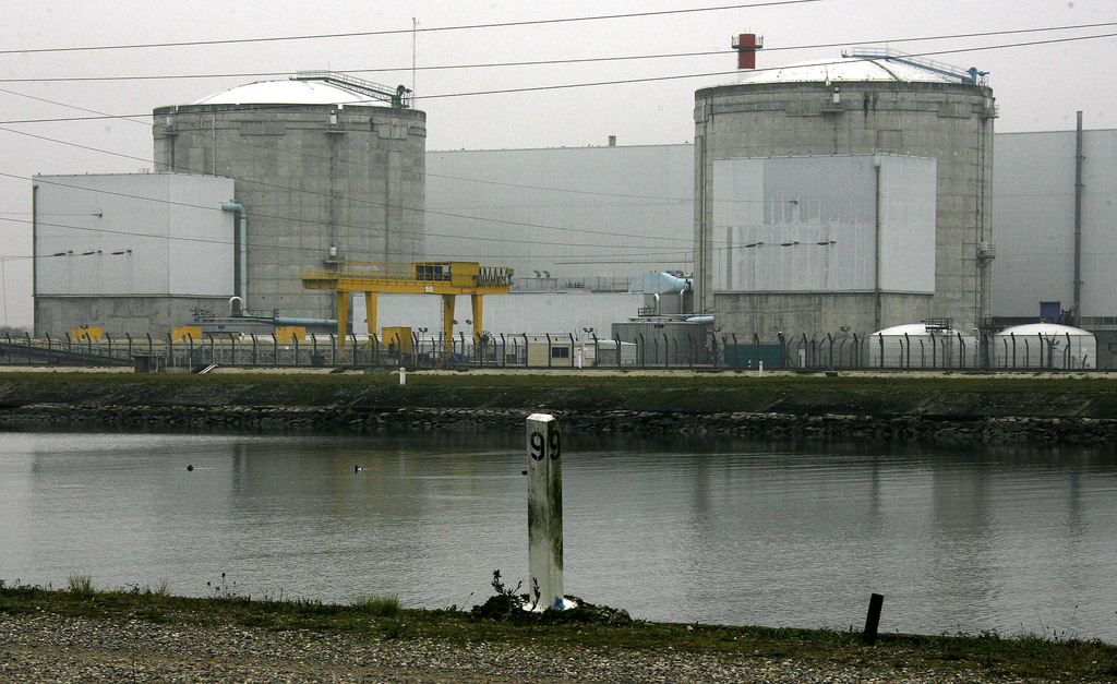 Le décret du gouvernement français sur la fermeture de la centrale nucléaire de Fessenheim a été publié dimanche.