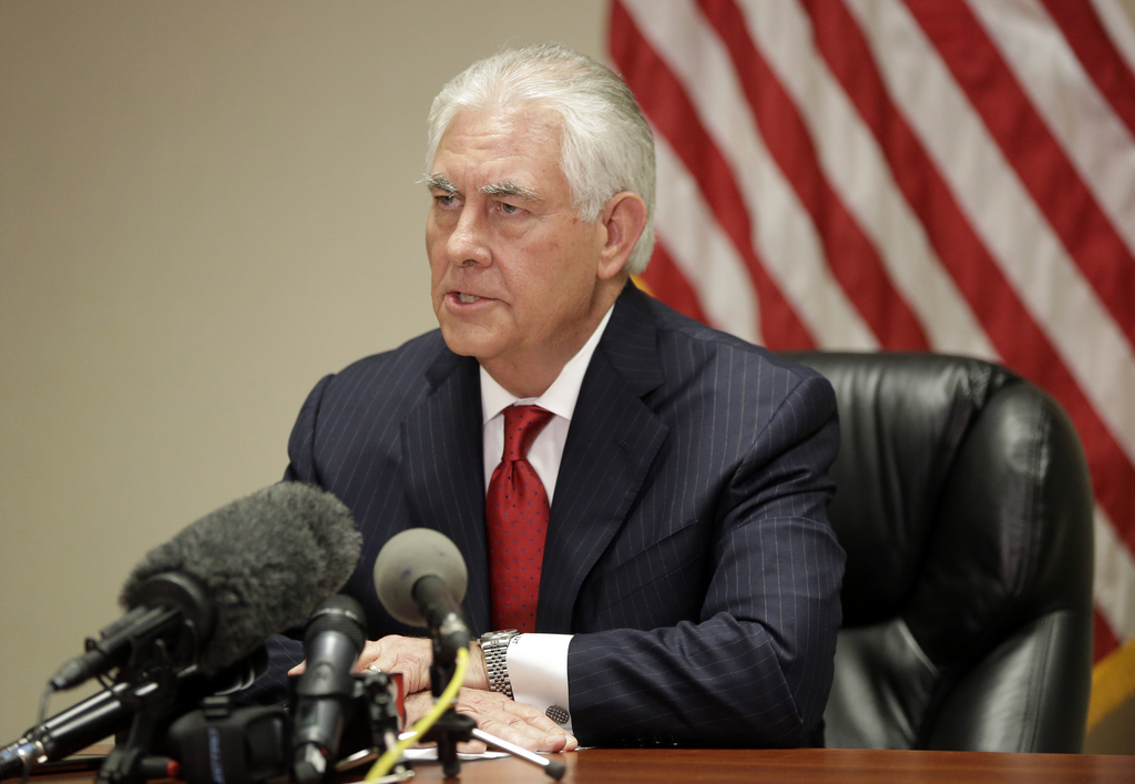 Le discret chef de la diplomatie américaine Rex Tillerson a annoncé que Washington "envisageait une réponse appropriée" au raid de mardi.