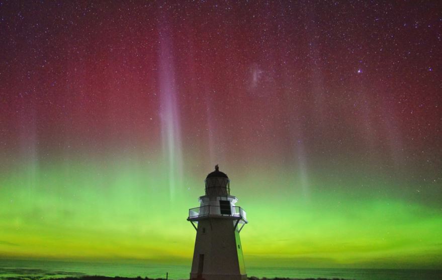 Les habitants ont pu immortaliser un ciel inondé de couleurs.