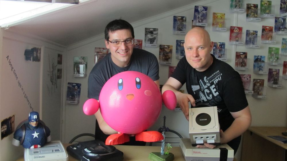 Nicolas Briand et Gilles Berthouzoz, les deux responsables de la convention, sont prêts à accueillir les visiteurs dans leur univers de jeux vidéo.