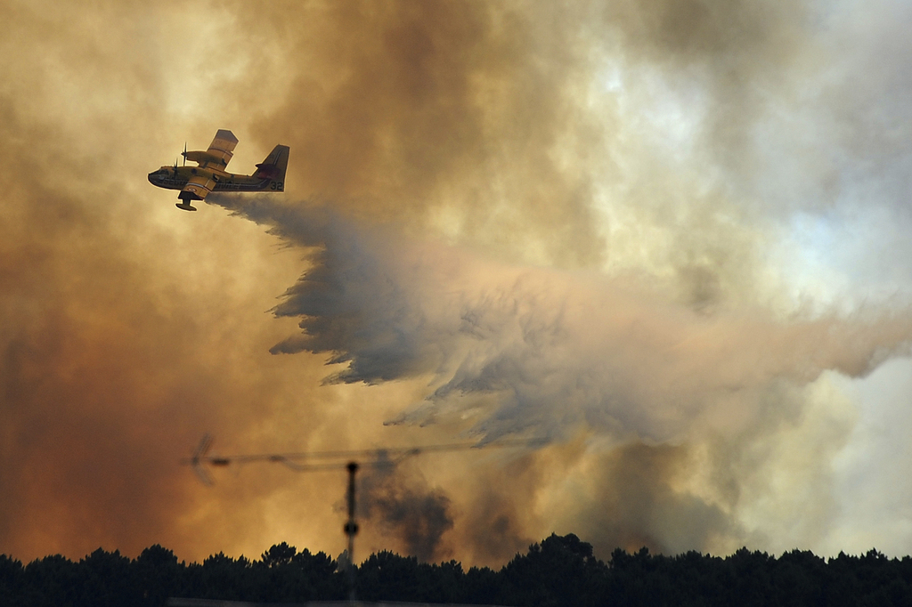 Ces nouveaux incendies surviennent deux semaines après les feux de forêt qui ont ravagé le centre du Portugal pendant cinq jours.