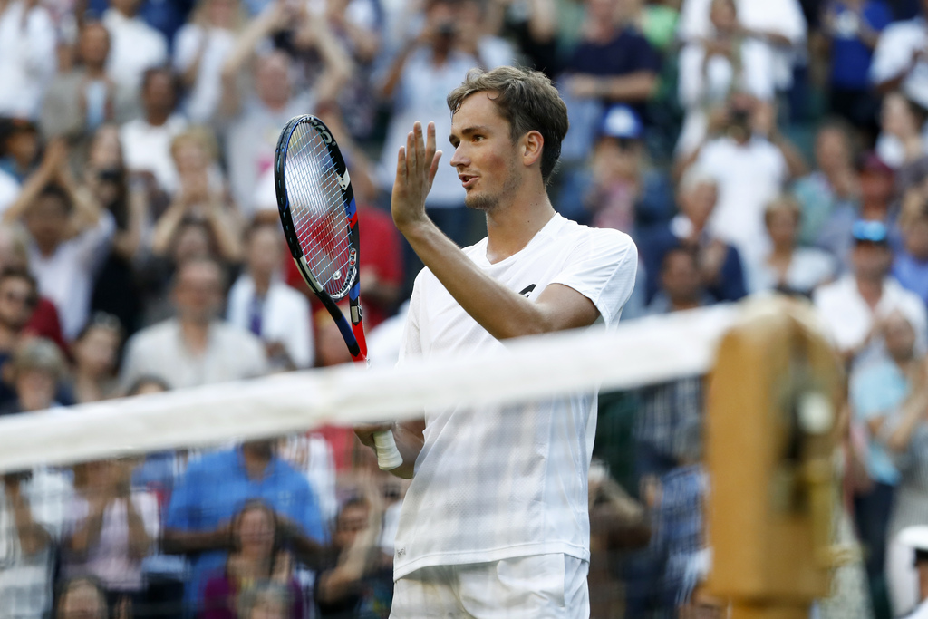 Après sa défaite de mercredi, Daniil Medvedev avait jeté des pièces de monnaie en direction de l'arbitre de chaise Mariana Alves.