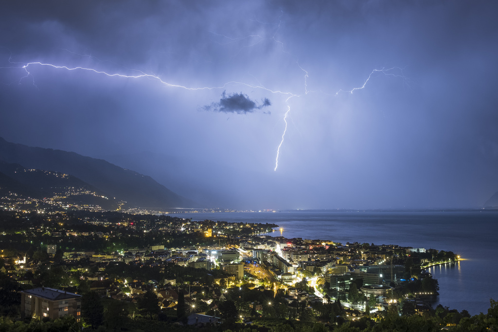 Plusieurs régions de Suisse ont été touchées par de violents orages dimanche soir.