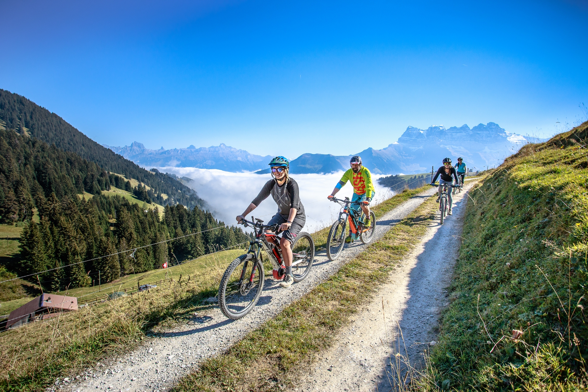 La destination propose différentes variantes de sorties en e-bike, accompagnées ou non d'un repas.