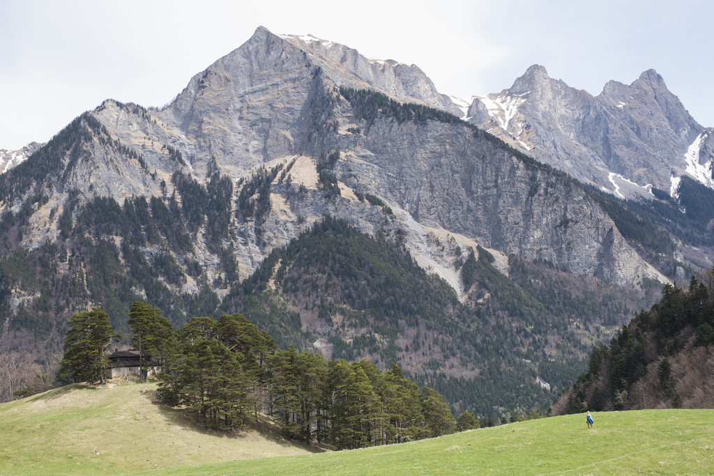 L'homme a fait une chute mortelle alors qu'il redescendait du Falknishorn.