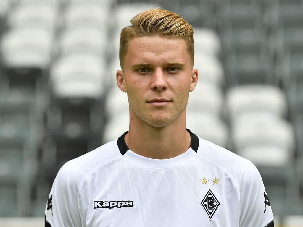 A 20 ans, Nico Elvedi a disputé 47 matches de Bundesliga avec le Borussia Mönchengadbach qu'il a rejoint à l'été 2015.