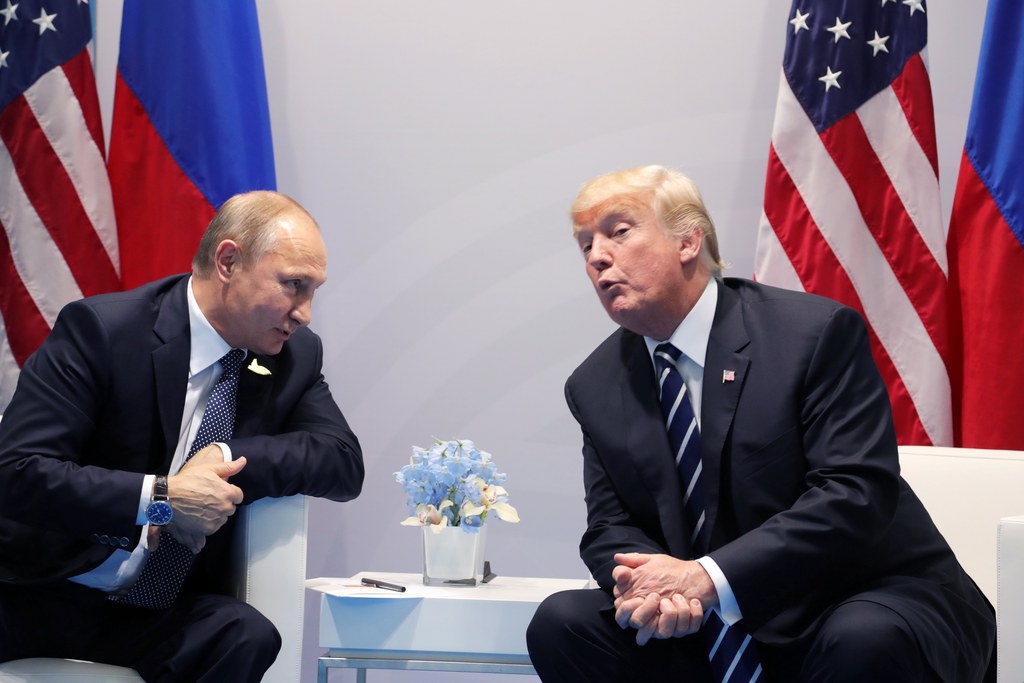 Donald Trump a approuvé mercredi de nouvelles sanctions économiques contre la Russie. Les relations diplomatiques entre les deux pays sont au plus froid. 