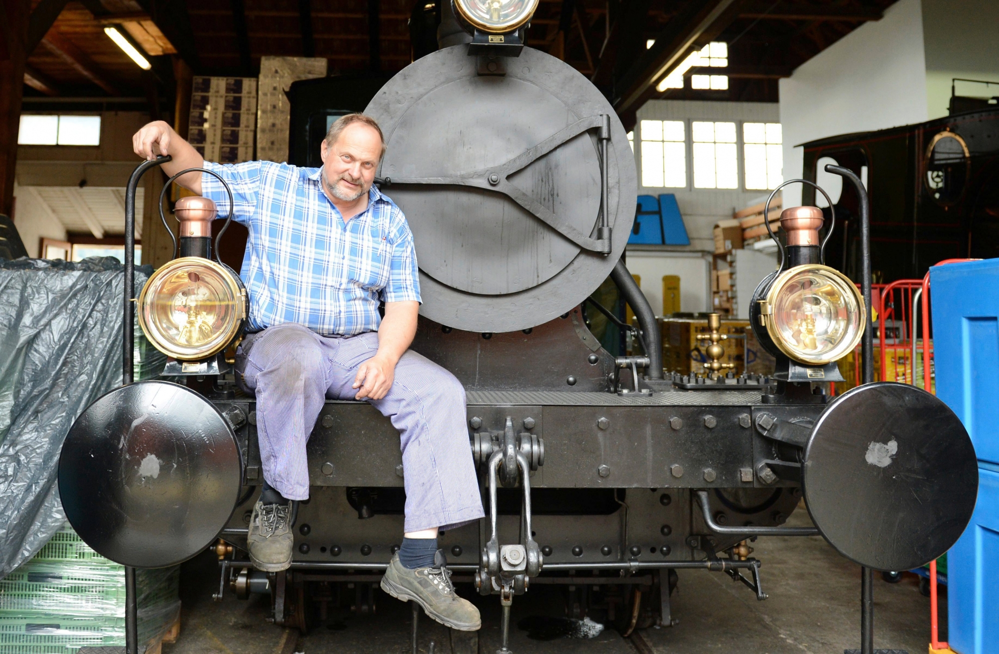 Portrait d'un mécanicien-expert de locomotive à vapeur à Arth-Rigi-Bahn Portrait d'un mécanicien-expert de locomotive à vapeur