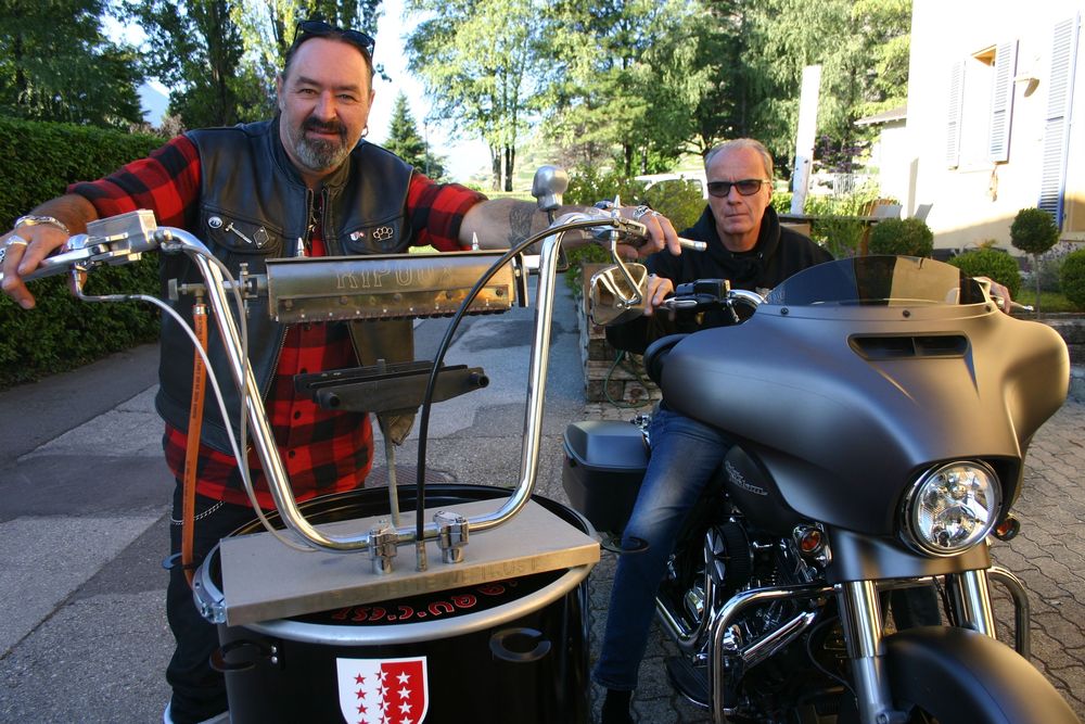 Raymond Nydegger, alias Ripoux (à g.), et Christian Sarbach, président du CO, sont prêts pour la 7e édition du Verbier Bike Fest les 8, 9 et 10 septembre 2017.