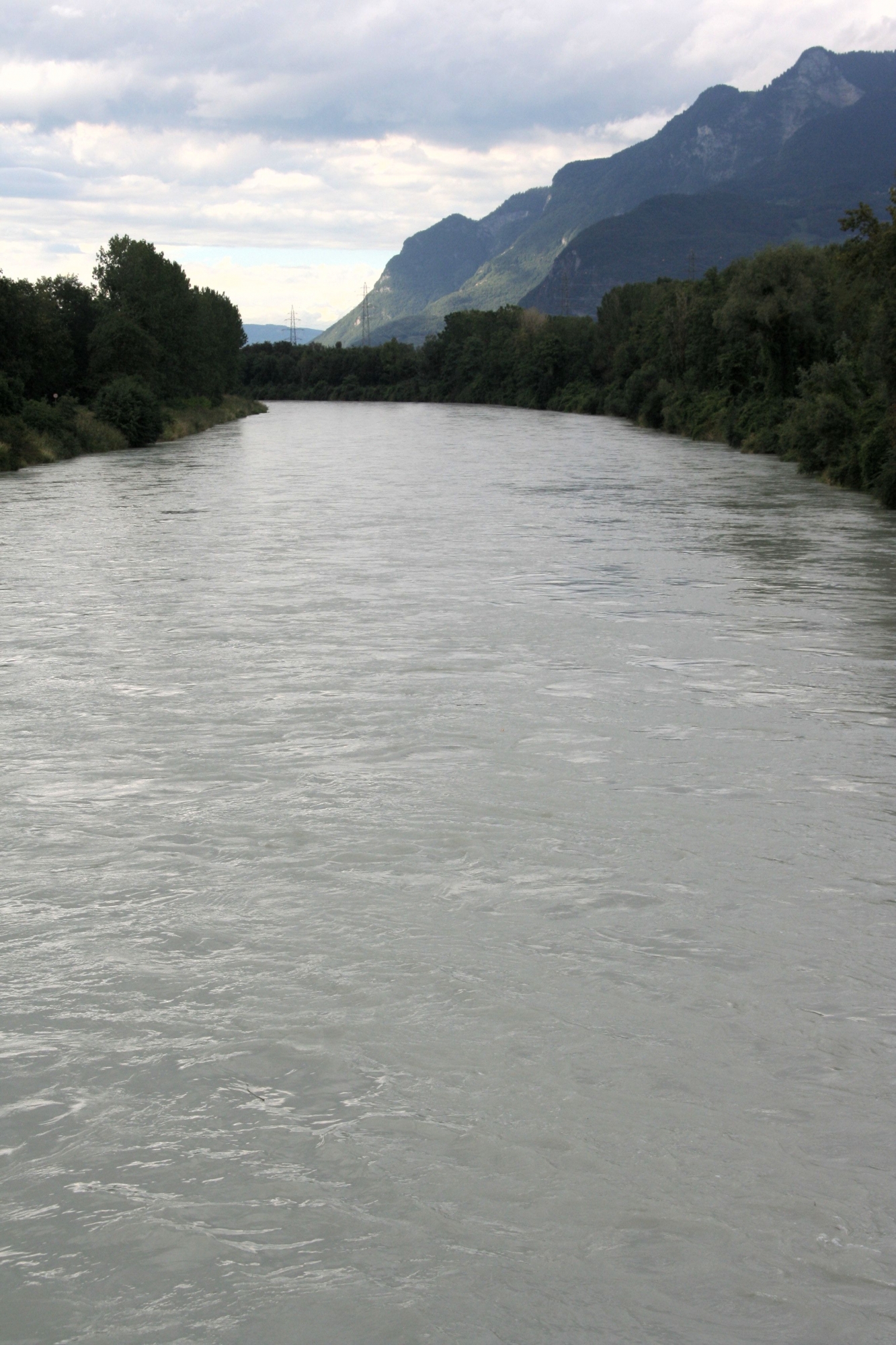 Les digues du Rhône seront élargies sur 30 kilomètres, tant côté vaudois que valaisan.
