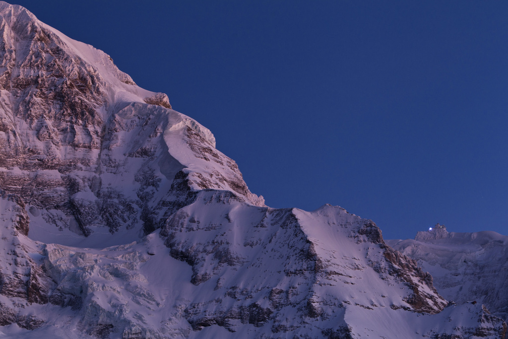 Les deux alpinistes ont dû passer la nuit de dimanche à lundi au sommet de la Jungfrau.