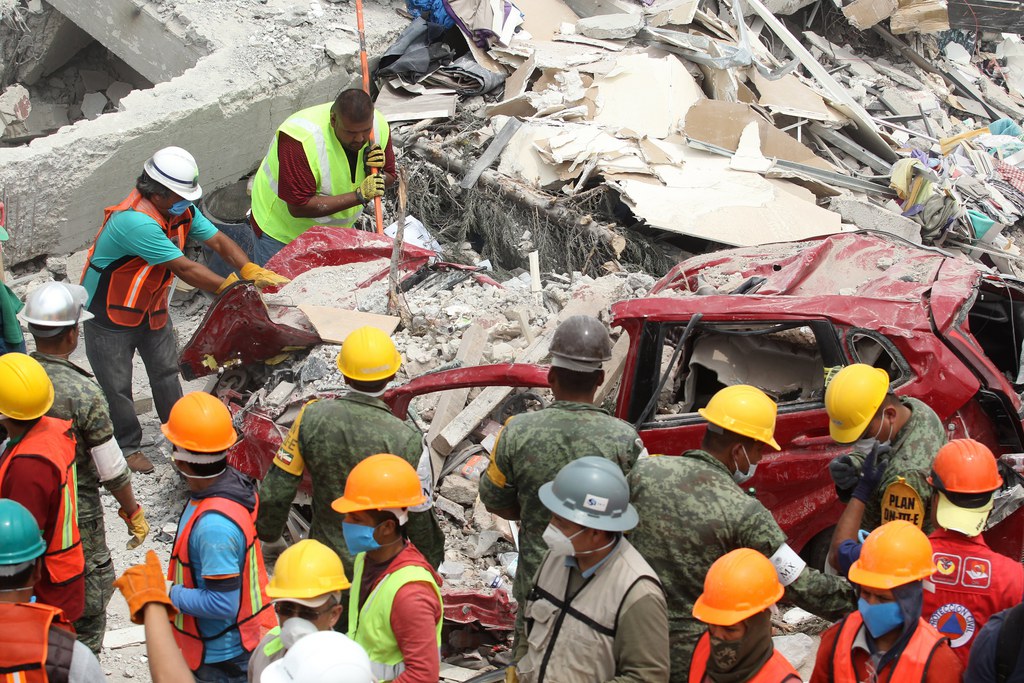Le travail sans relâche des secouristes a permis d'extraire 60 personnes vivantes dans la capitale.