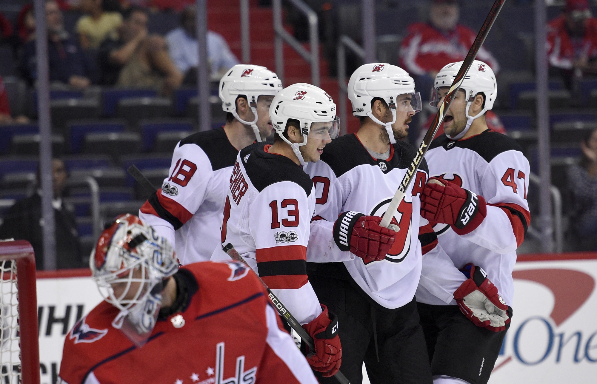 Nico Hischier (13) a été désigné homme du match lors de la victoire des Devils devant les Capitals.