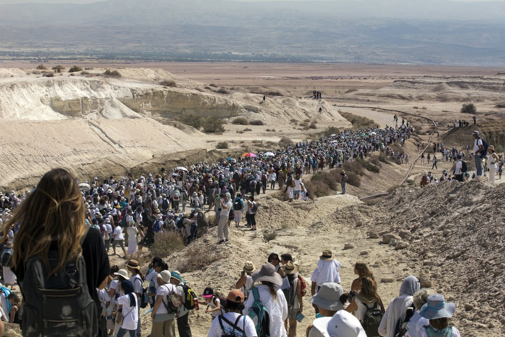 Pour l'organisatrice Huda Abuarquob, une Palestinienne de Hébron, "cette marche n'est pas une manifestation de plus mais le moyen de dire que nous voulons la paix et qu'ensemble, nous pouvons l'obtenir".