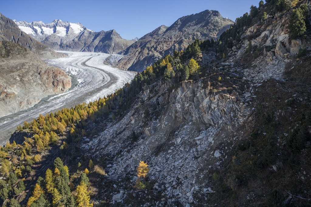 L’utilisation de certains chemins pédestres demeure strictement interdite.