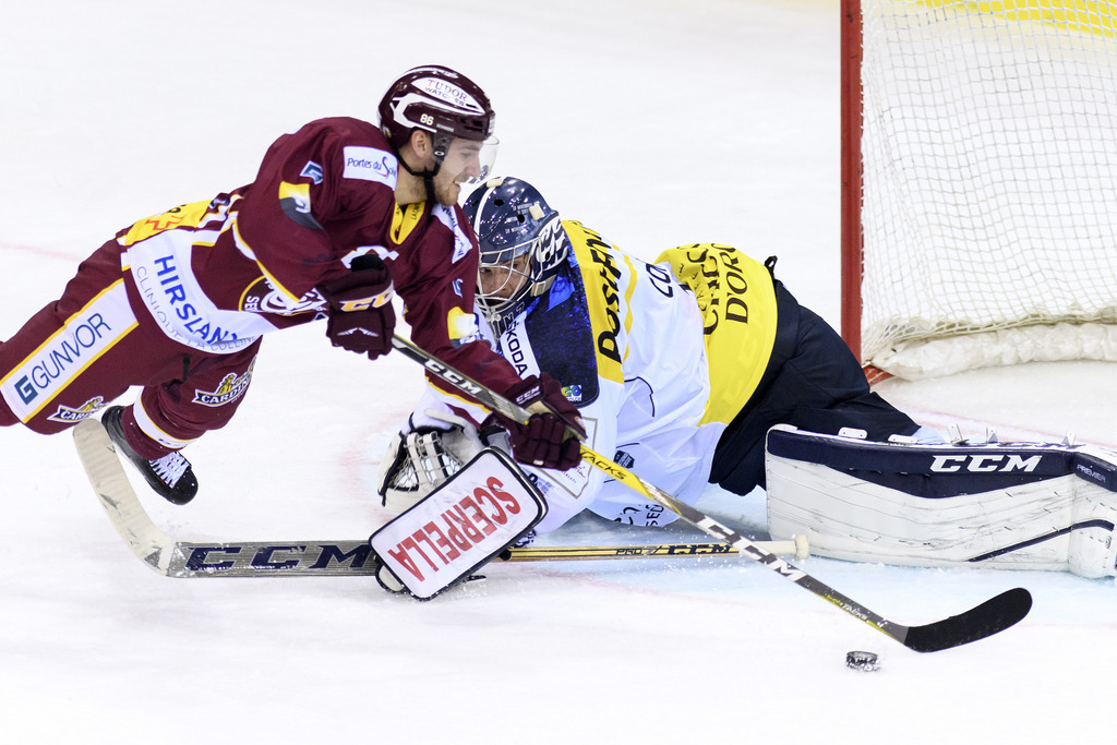 Genève-Servette n'en finit plus de sombrer. Les hommes de Craig Woodcroft se sont inclinés 3-0 aux Vernets face à Ambri.