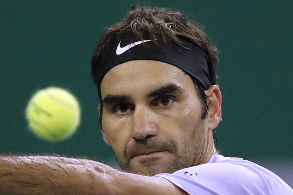 En quête dès mardi d'un huitième sacre aux Swiss Indoors, Roger Federer sait bien que ses chances de s'emparer cette année encore de la 1re place mondiale sont infimes.