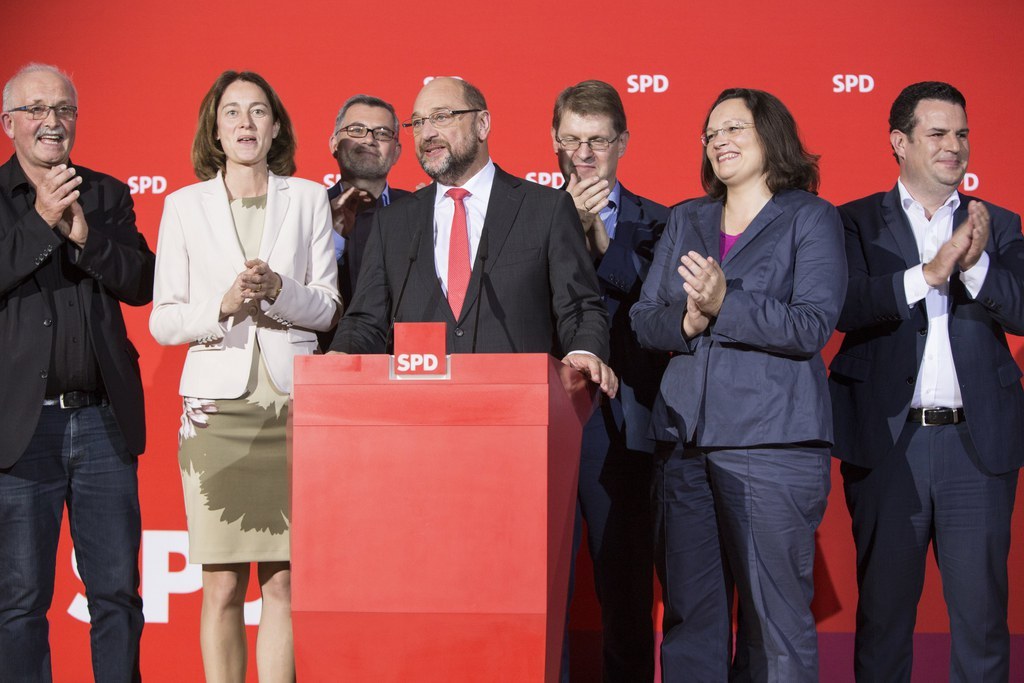 Martin Schulz, président du Parti social-démocrate arrivé en tête, s'adresse à la foule berlinoise après la publication des résultats de l'élection régionale.