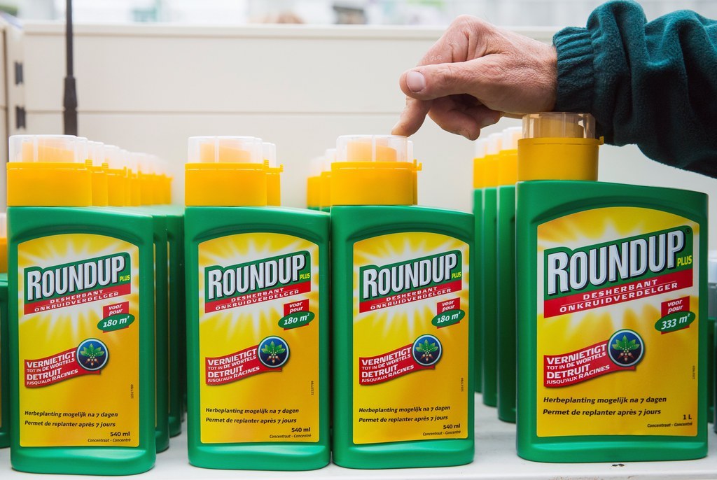 "Nous sommes exposés de plus en plus au glyphosate et la plupart des gens ne sont même pas conscients qu'ils en absorbent dans leur nourriture", relève le Pr Mills.