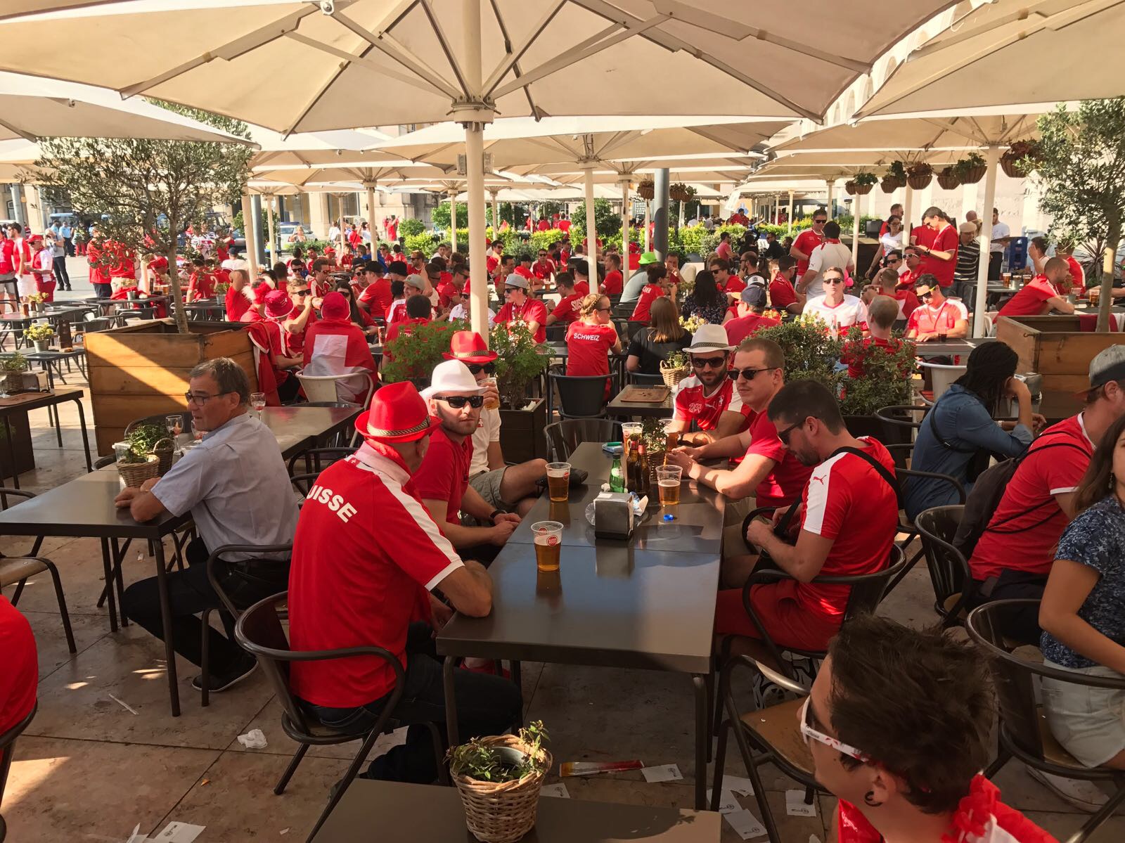 Les supporters suisses donneront de la voix à Lisbonne pour porter l'équipe nationale. 