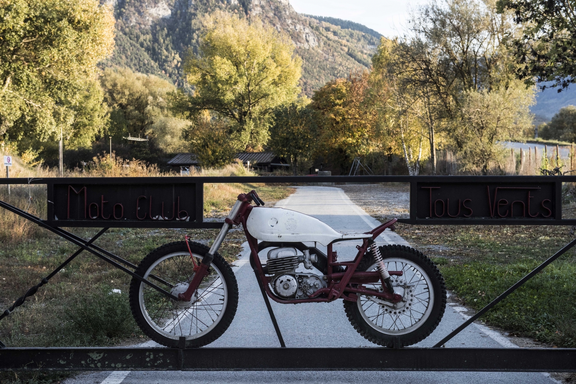 Le moto-club Tous Vents est contraint de quitter la parcelle de Bellini à Uvrier. Il va devoir trouver une solution pour son parcours de motocross.