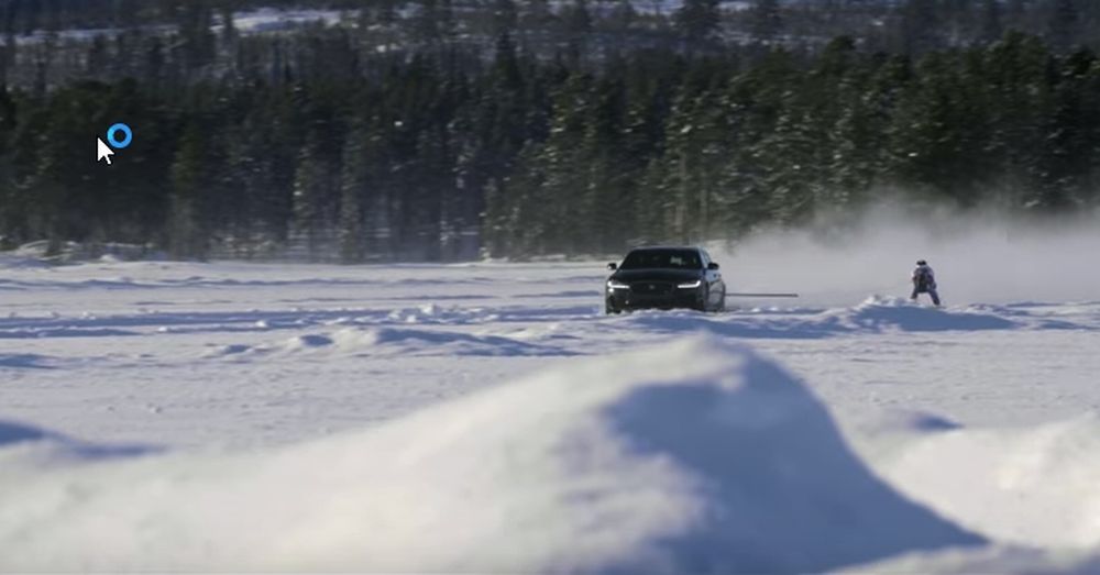 La performance s'est déroulée à quelques dizaines de kilomètres du cercle polaire, par -28°C.