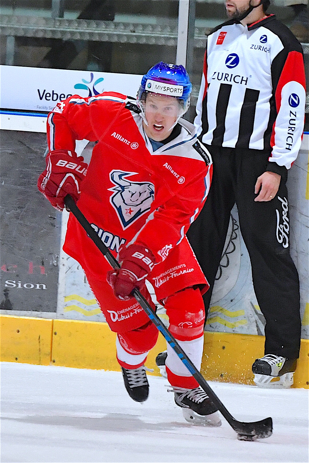 Sion, 11.10.2017



Swiss Ice Hockey MySports League, HC Sion-Nendaz 4 Vallees - HC Dudingen Bulls

Romain Seydoux (HC Sion 21)



Frédéric Dubuis/Pygiste/Le Nouvelliste