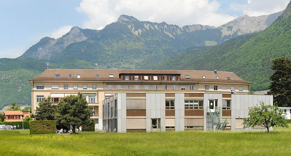 L'Etat du Valais souhaite que le regroupement des services de gynécologie-obstétrique et de pédiatrie dans le Chablais s’effectue à l’Hôpital d’Aigle et non pas à Vevey.