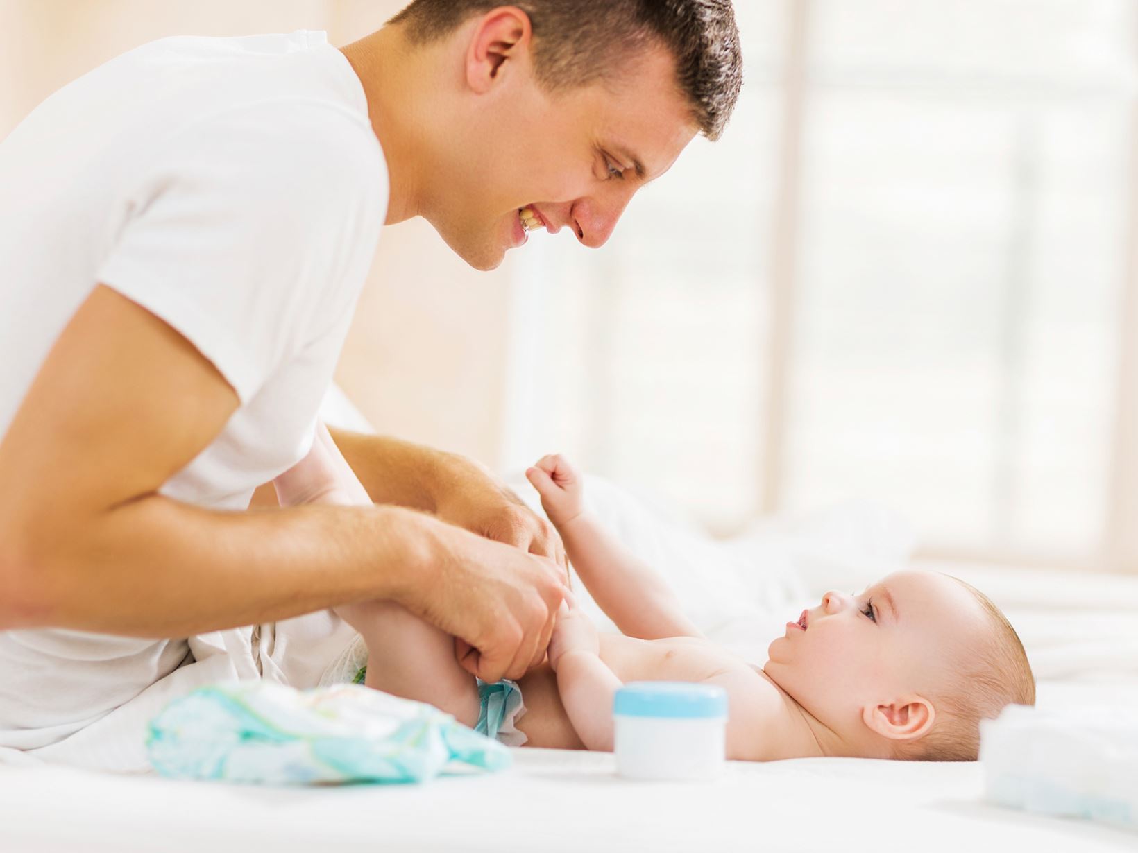 Les parents de bébés seront aidés lors de l'introduction de la taxe au sac, mais pas dans toutes les communes de la même manière.