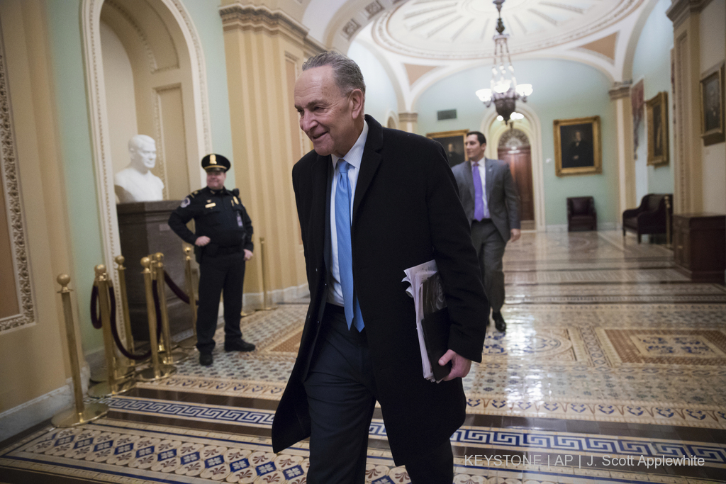 Le sénateur démocrate Chuck Schumer a retrouvé le sourire.