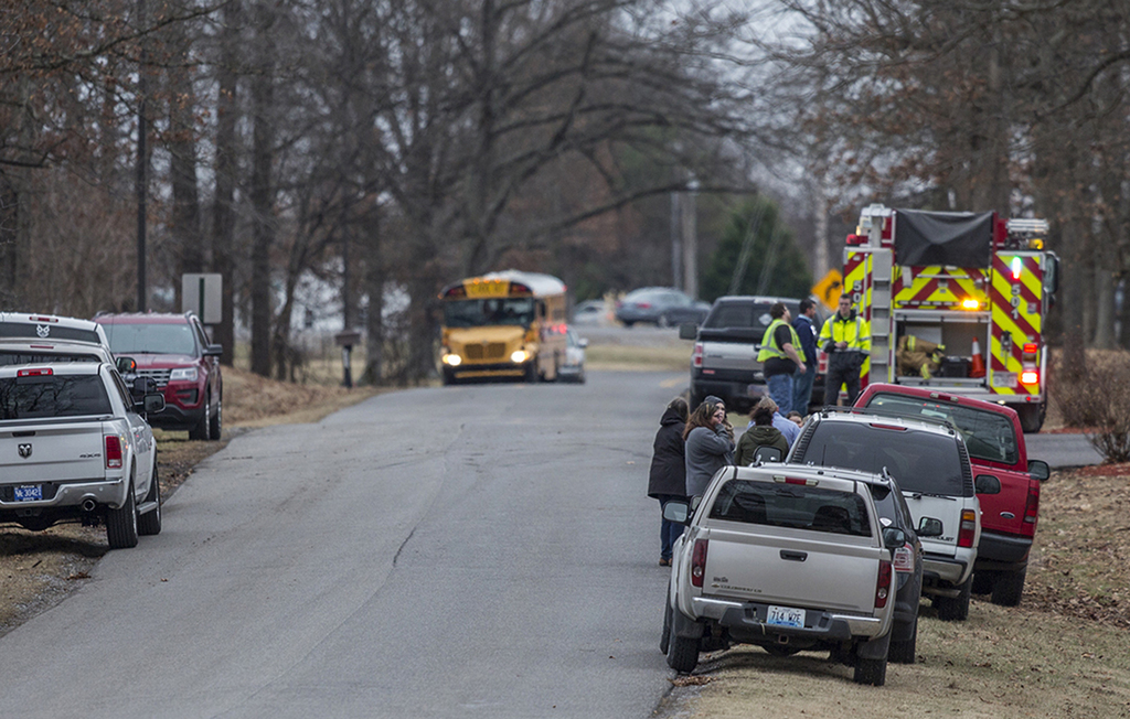 Les tirs ont éclaté à l'heure du début des classes au lycée de Marshall County, dans la petite ville de Benton.