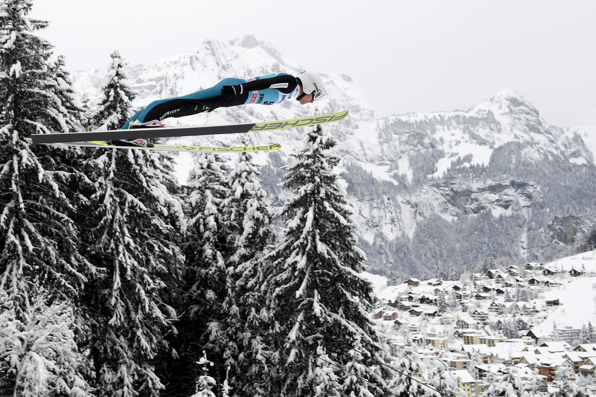 Simon Ammann of Switzerland jumps during the men's ski jumping FIS World Cup at the Titlisschanze in Engelberg, Switzerland, on Sunday, December 17, 2017. (KEYSTONE/Gian Ehrenzeller)ammann SKISPRINGEN WELTCUP 2017/18 ENGELBERG