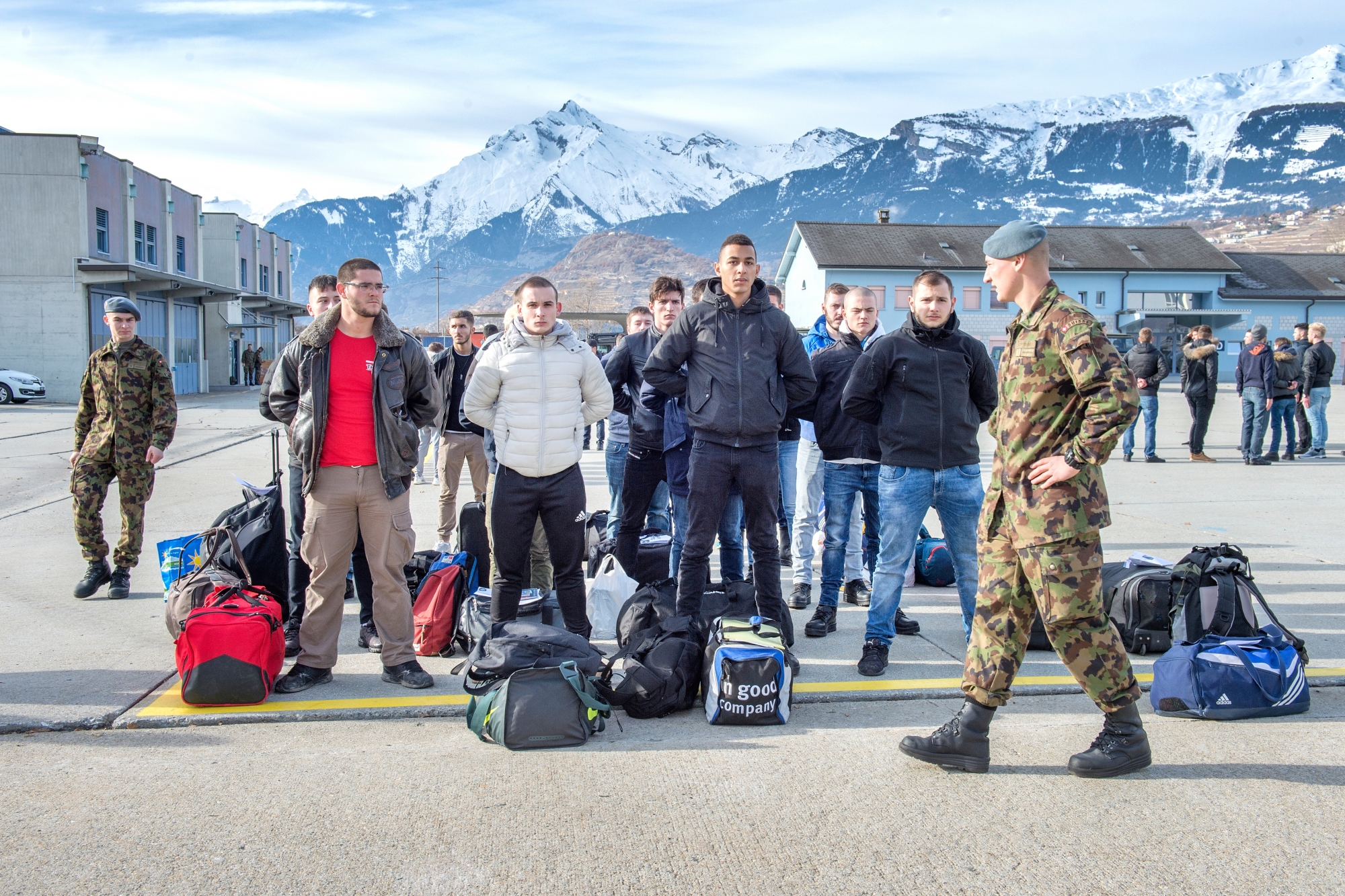 Sion  - 14 janvier 2018 - Casernes - Premier jour de l'école de recrues de la police militaire. RECRUES_4