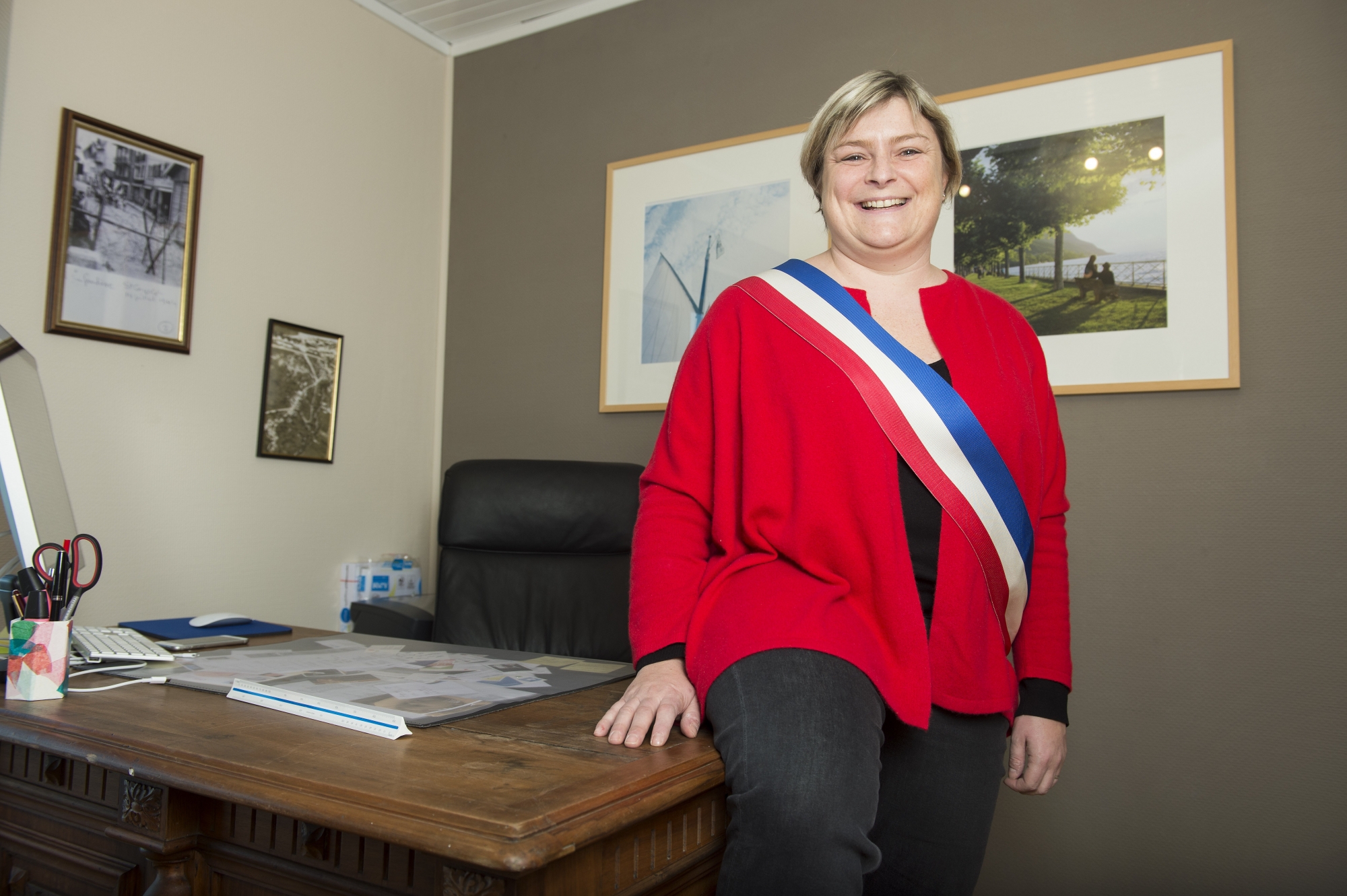 La maire de Saint-Gingolph mobilise ses connaissances académiques pour faire avancer sa commune.