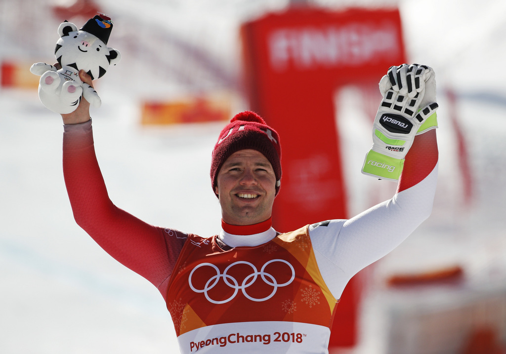 Beat Feuz offre à la Suisse un seconde médaille.