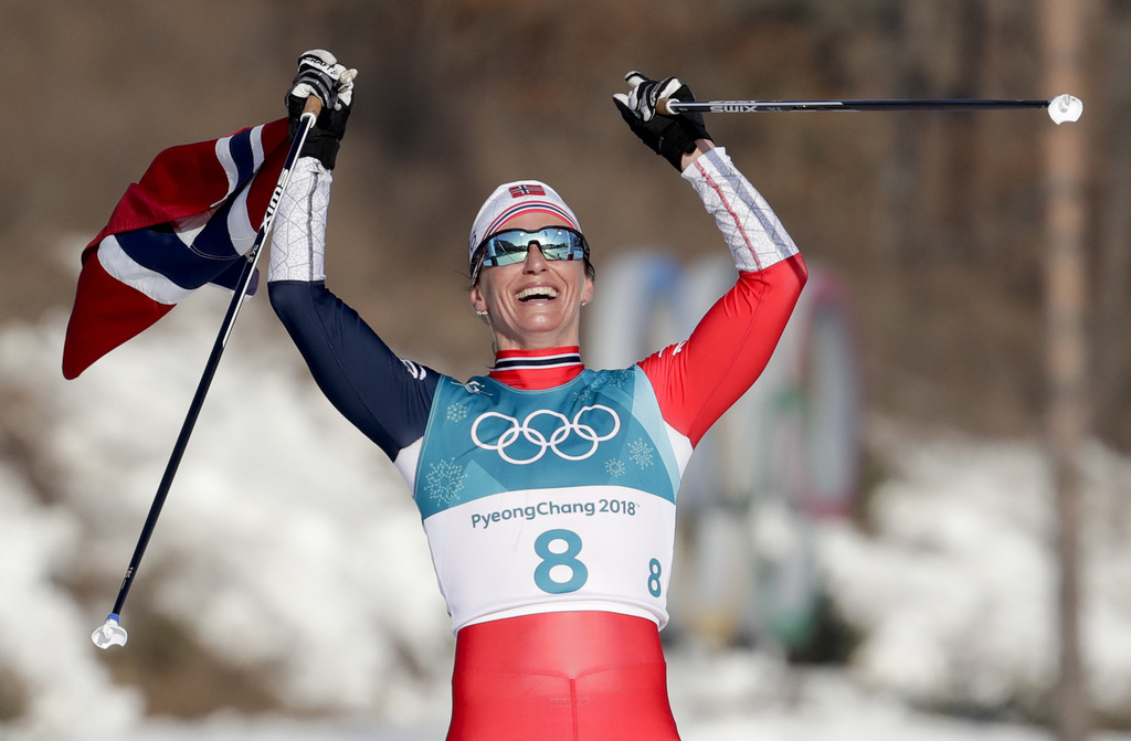  La Norvégienne est devenue l'athlète la plus titrée aux JO d'hiver en remportant une 8e médaille d'or à ces Jeux pour un total de 15 médailles.