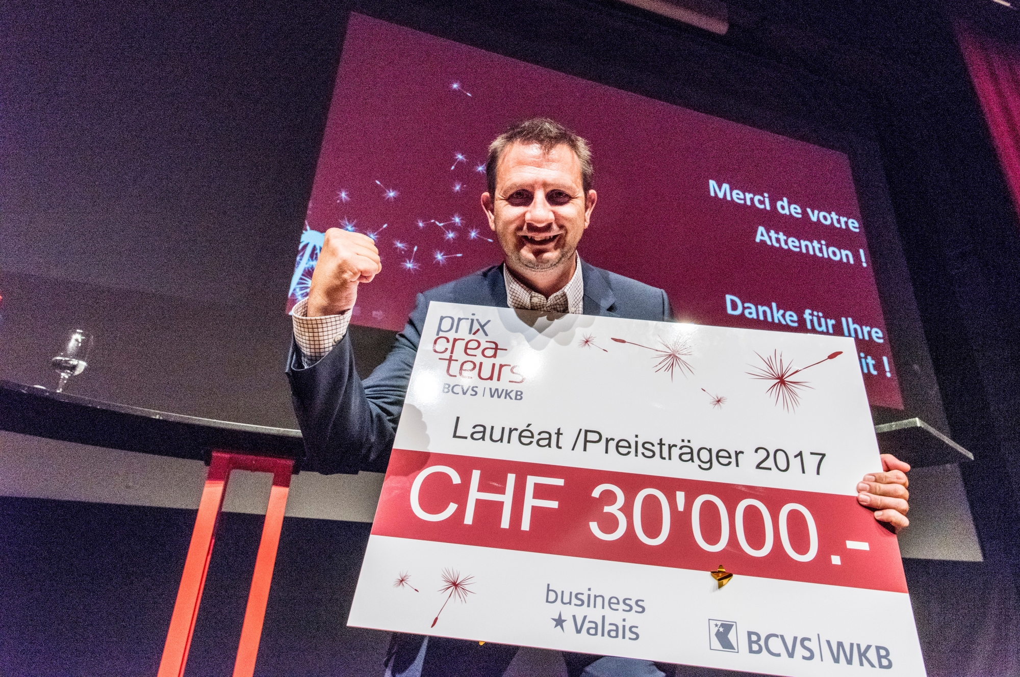 Conthey, le 31.05. 2017



Prix Createurs BCVs 2017.

Agrofly gagne le Prix Createurs 2017. 



Christian Hofmann/Le Nouvelliste