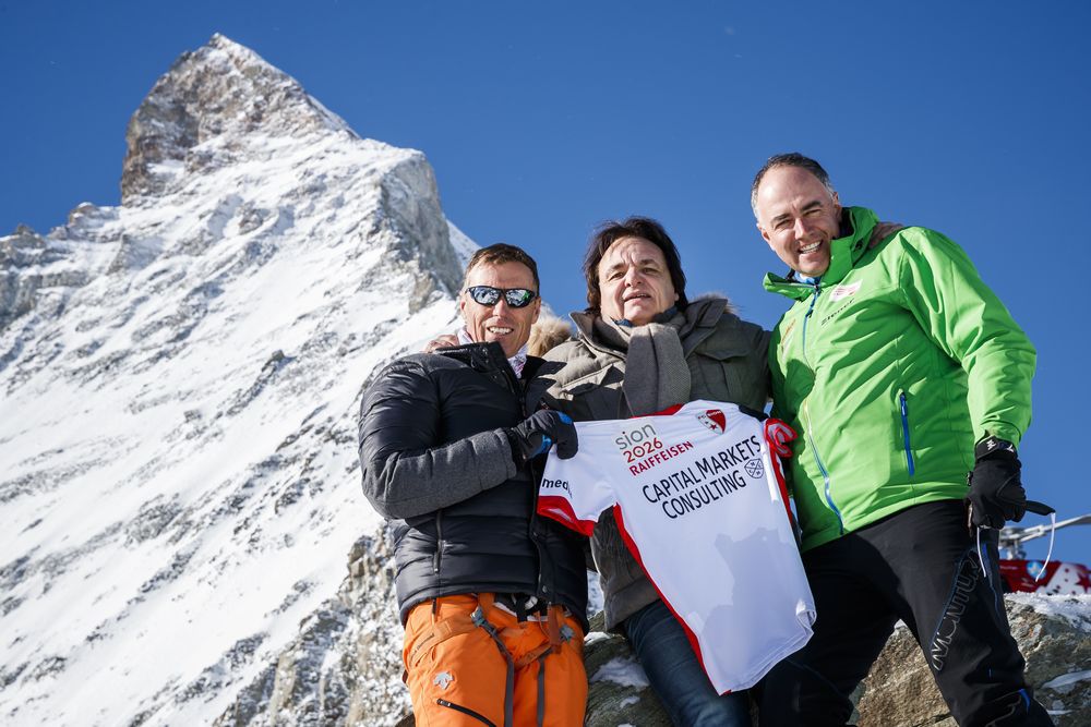 Pirmin Zurbriggen, Christian Constantin et Christophe Darbellay unissent leurs forces pour porter la candidature de Sion aux Jeux d'hiver 2026.