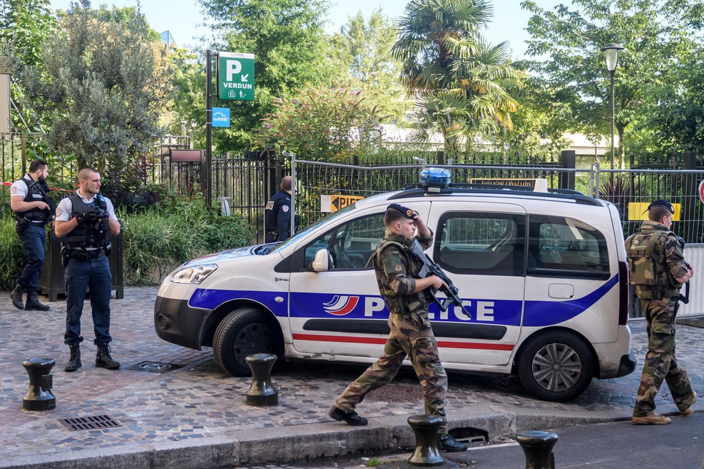 Aucun militaire n'a été blessé par l'automobiliste.