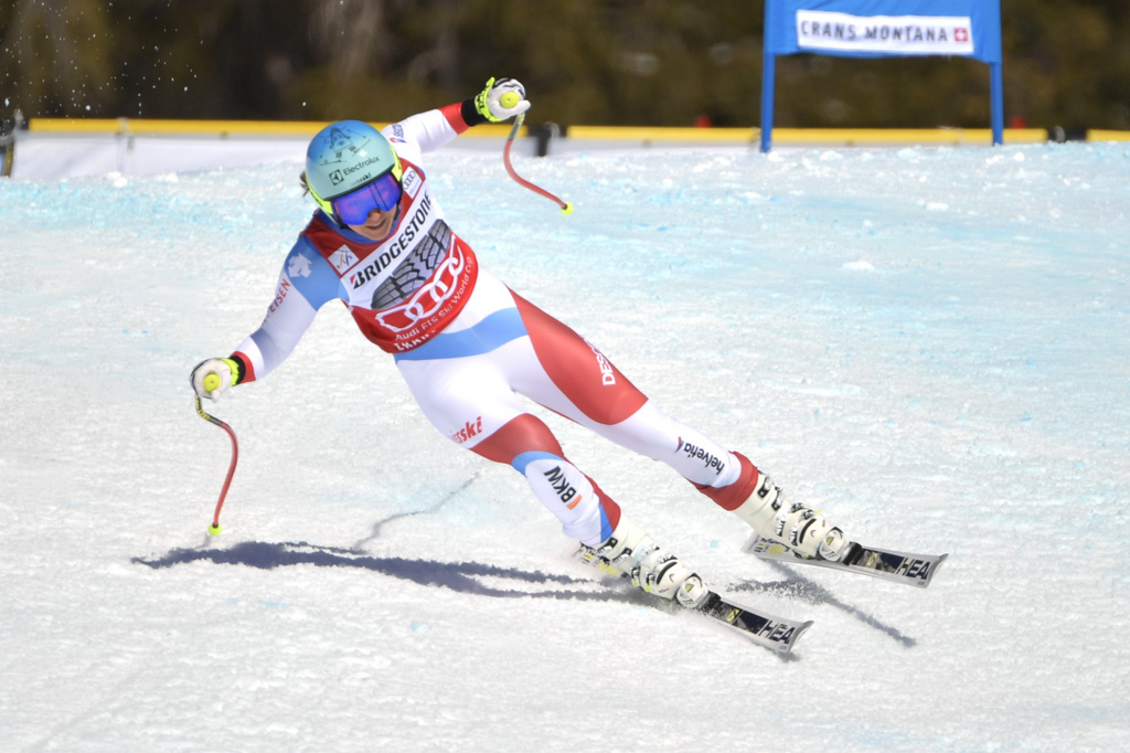 Wendy Holdener from Switzerland in action during the women's Alpine Combined Super-G race of the Alpine Skiing FIS Ski World Cup in Crans-Montana, Switzerland, Sunday, March 4, 2018. (KEYSTONE/Alessandro della Valle)