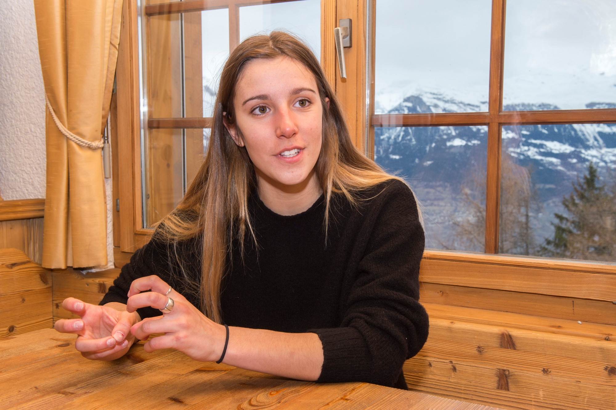 Veysonnaz le, 15 mars 2018 : Interview de Julia Pereira , médailler Olympic de Snowboard Team France .©Sacha Bittel/Le Nouvelliste