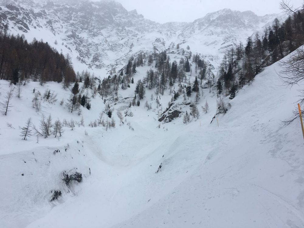 Une avalanche d'une rare ampleur s'est déclenchée jeudi à la Fouly.
