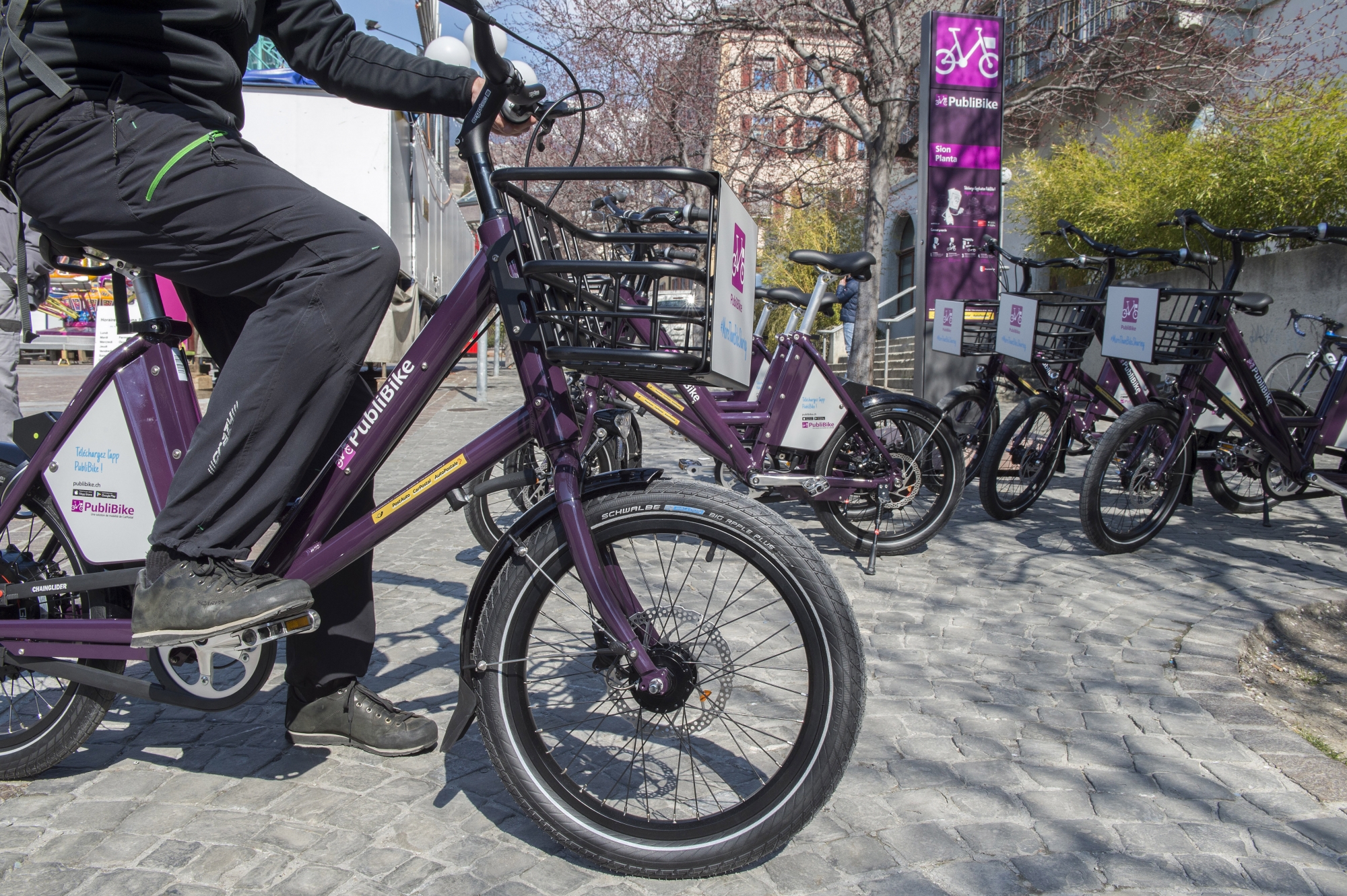 A Sion, PubliBike met trente-six vélos à disposition de ses utilisateurs.