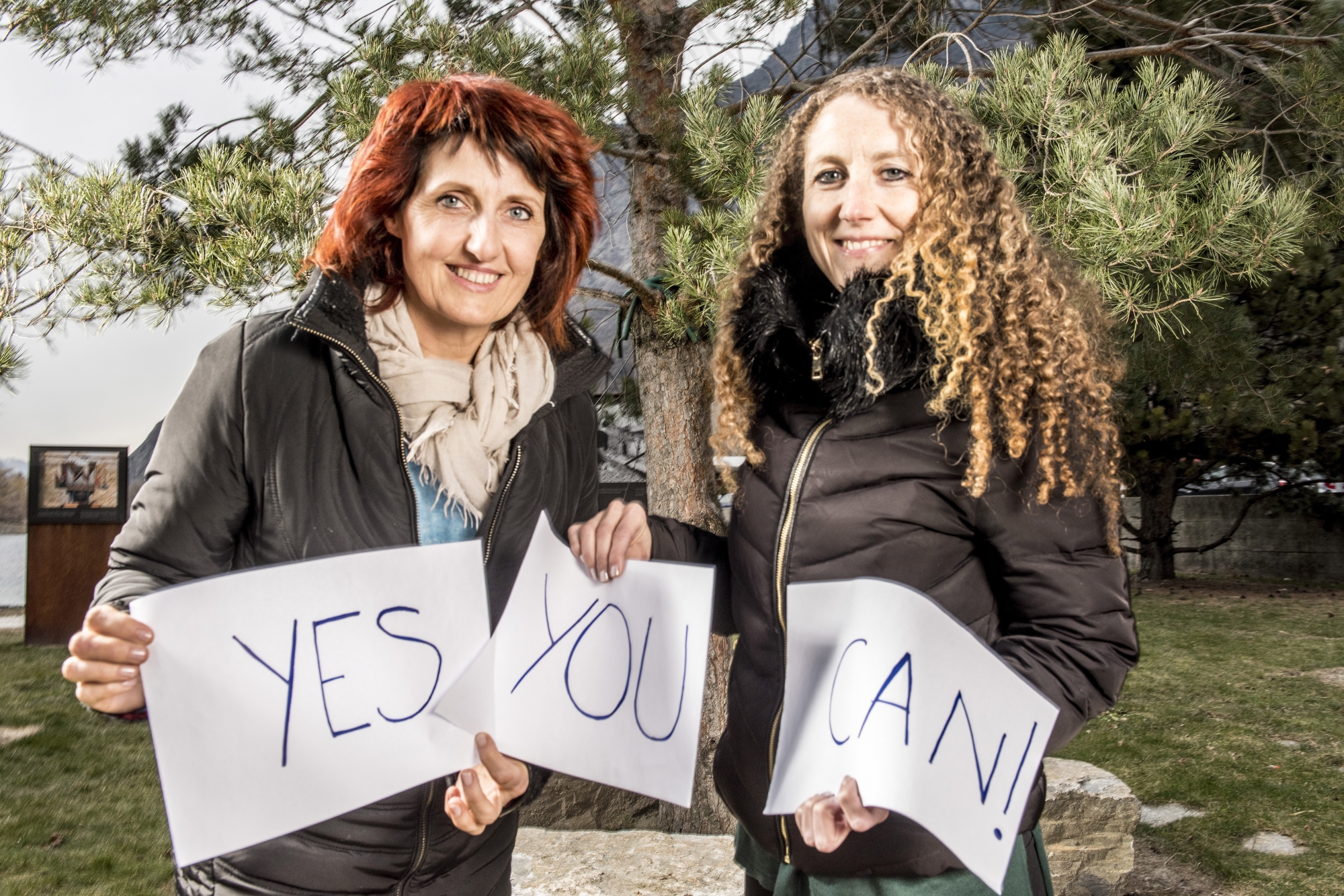 Marie Veuthey Crettex et Nathalie Mayoraz ont vu des changements concrets dans leur vie quotidienne depuis leur participation aux cours Yes you can proposés par l’Office de l’égalité. 