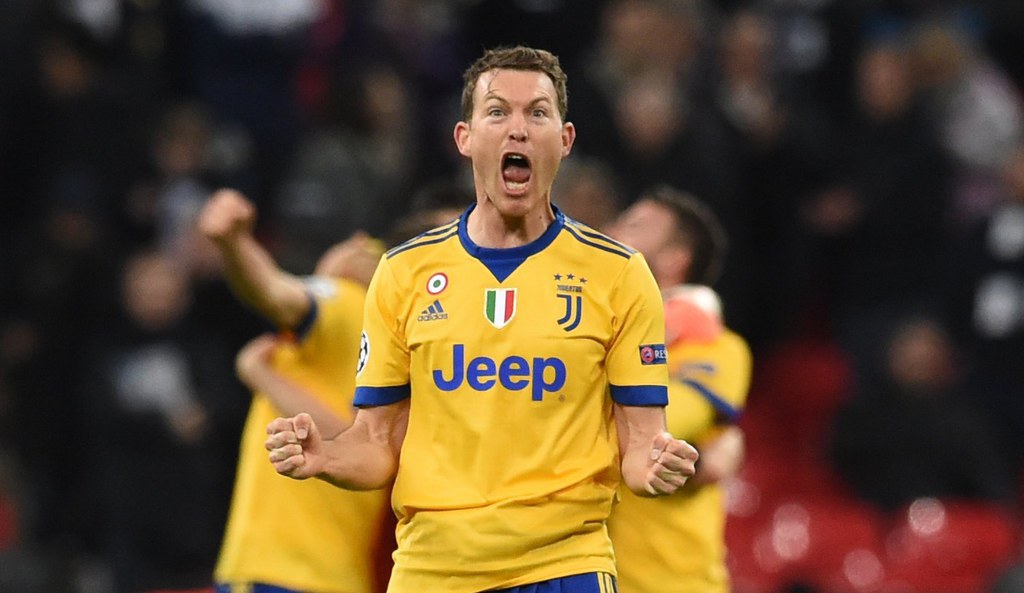 Stephan Lichtsteiner devrait évoluer sous les couleurs du Borussia la saison prochaine.