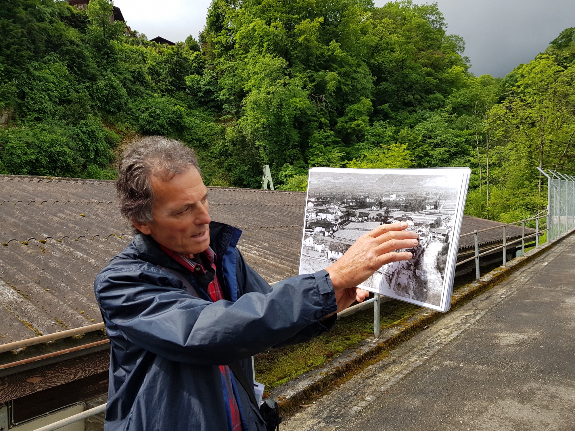 Photos à l'appui, Armand Favre raconte le Monthey industriel du XIXe siècle.